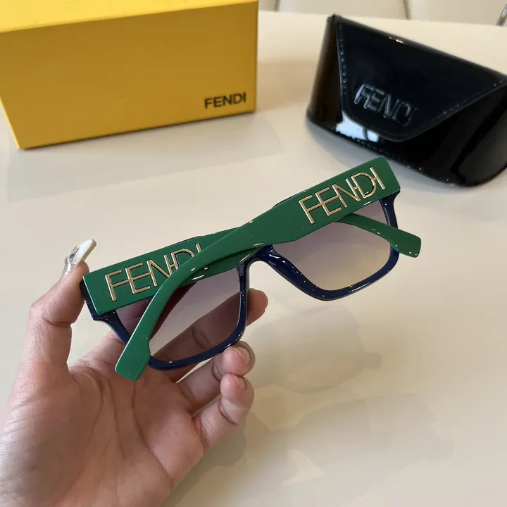 スーパーコピー フェンディ サングラス