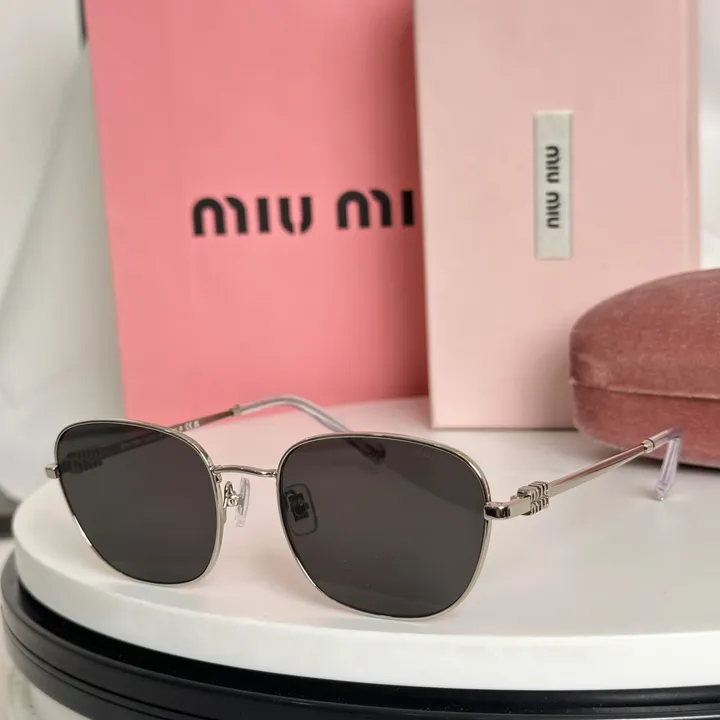 スーパーコピー ミュウミュウ サングラス