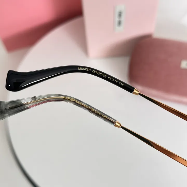 スーパーコピー ミュウミュウ サングラス