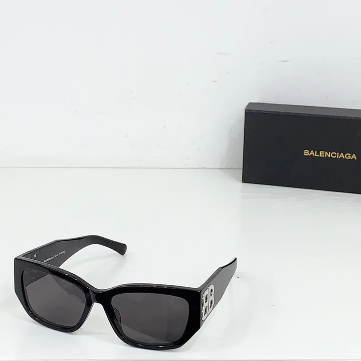 スーパーコピー バレンシアガ サングラス