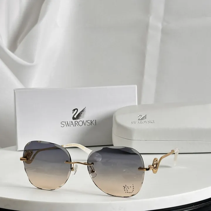 スーパーコピー スワロフスキー サングラス
