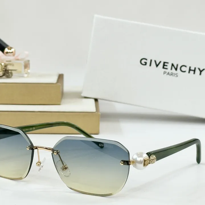 スーパーコピー ジバンシィ サングラス