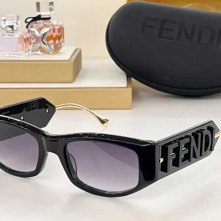 スーパーコピー フェンディ サングラス