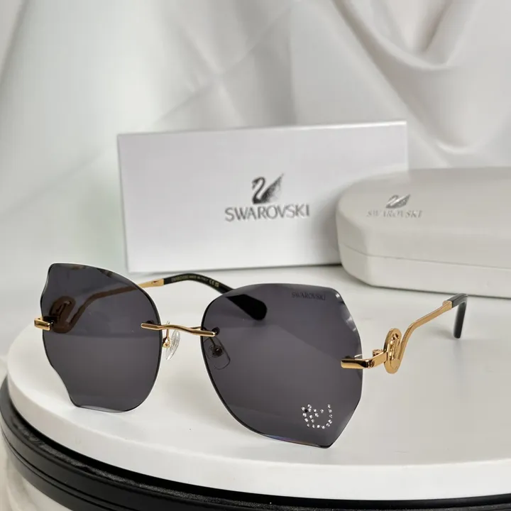 スーパーコピー スワロフスキー サングラス