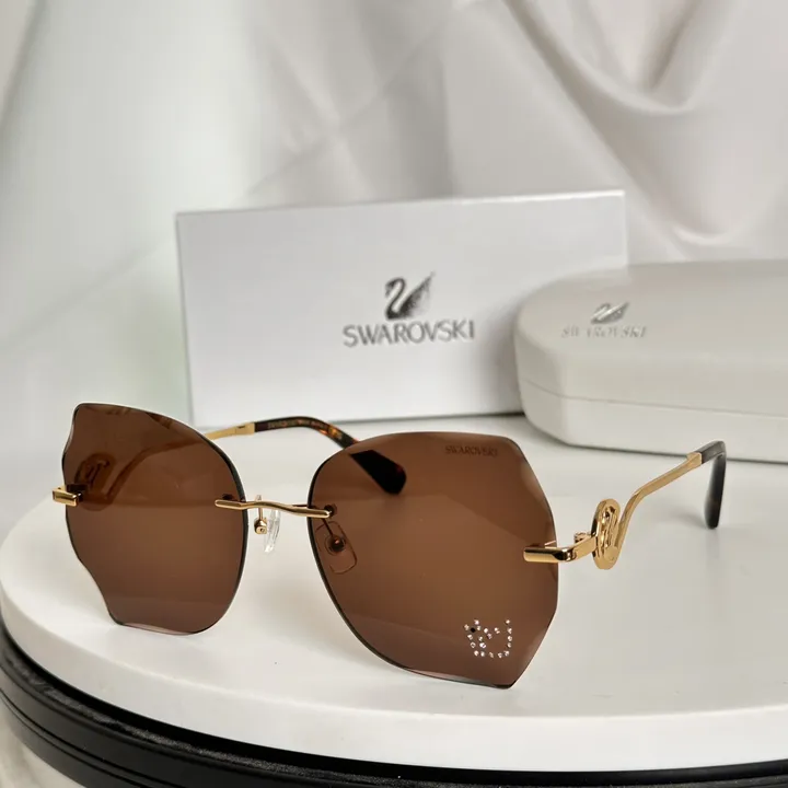 スーパーコピー スワロフスキー サングラス