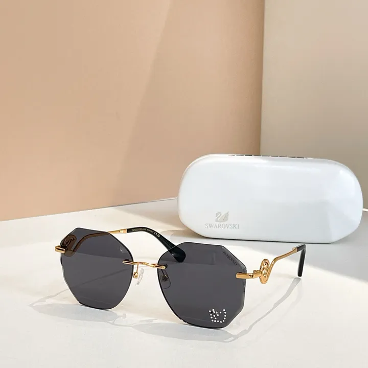 スーパーコピー スワロフスキー サングラス