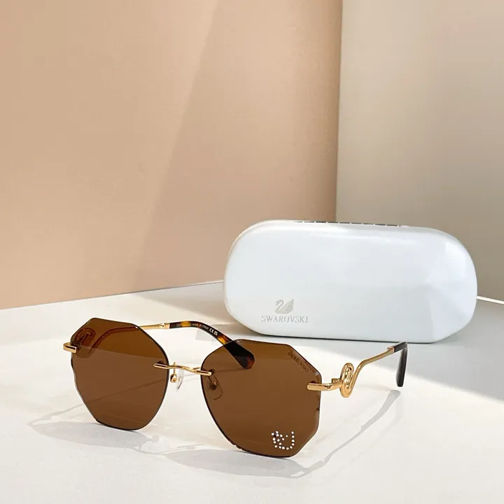 スーパーコピー スワロフスキー サングラス