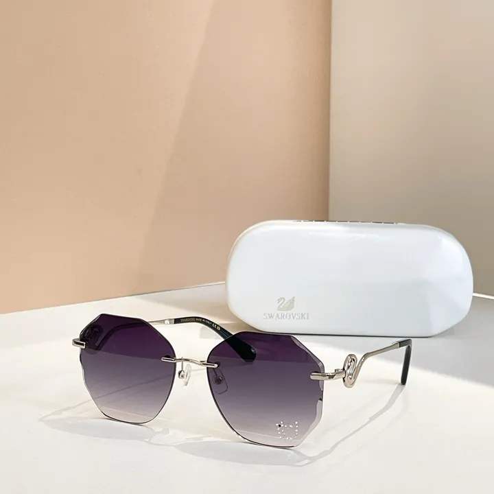 スーパーコピー スワロフスキー サングラス