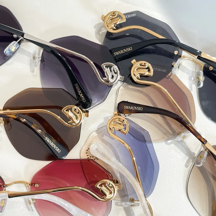 スーパーコピー スワロフスキー サングラス