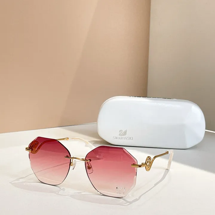 スーパーコピー スワロフスキー サングラス