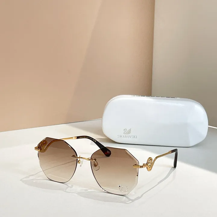 スーパーコピー スワロフスキー サングラス