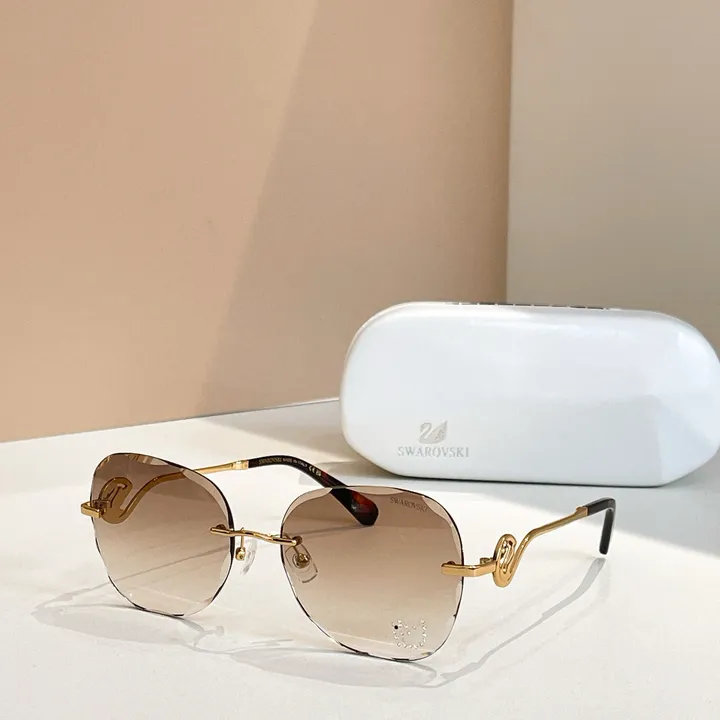 スーパーコピー スワロフスキー サングラス