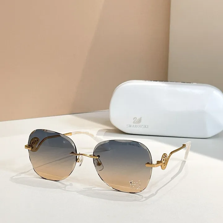 スーパーコピー スワロフスキー サングラス