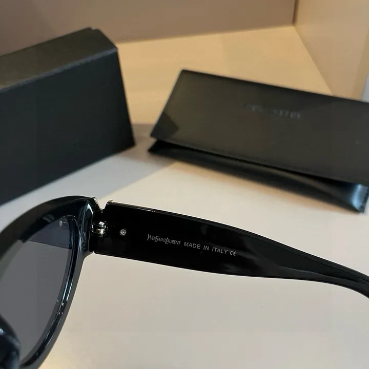 スーパーコピー ジバンシィ サングラス