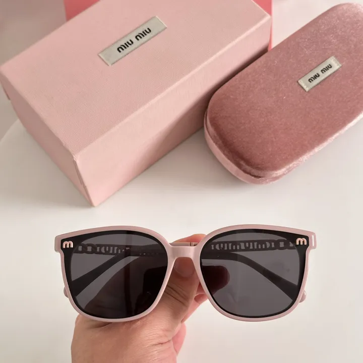 スーパーコピー ミュウミュウ サングラス