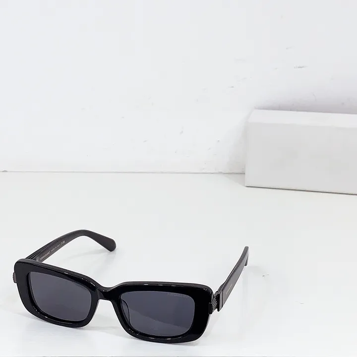 スーパーコピー フェラガモ サングラス