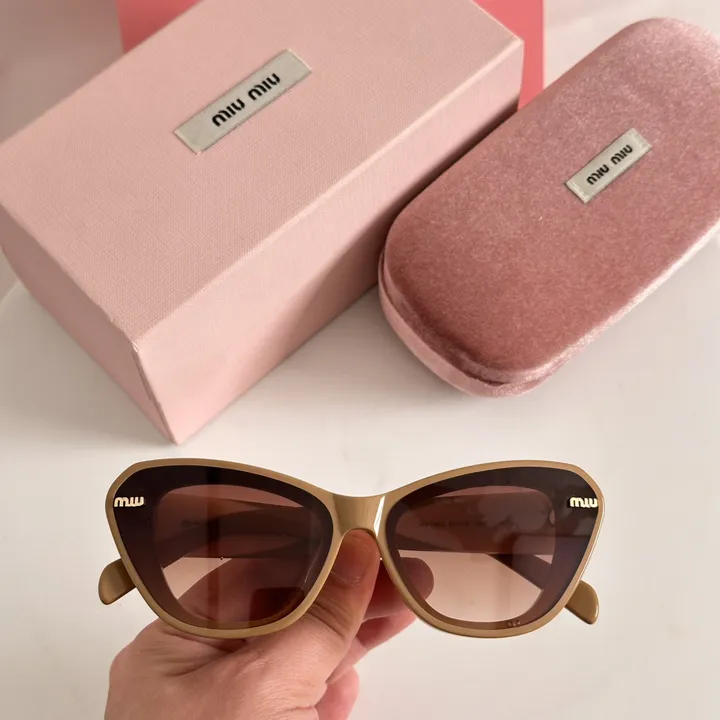 スーパーコピー ミュウミュウ サングラス