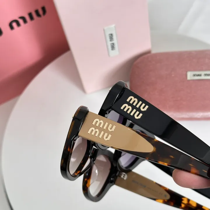 スーパーコピー ミュウミュウ サングラス