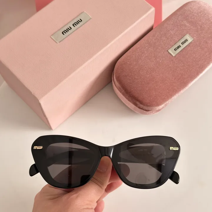 スーパーコピー ミュウミュウ サングラス