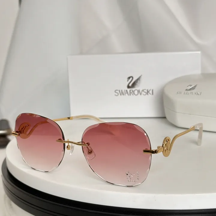 スーパーコピー スワロフスキー サングラス