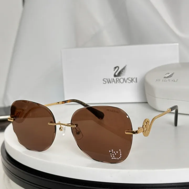 スーパーコピー スワロフスキー サングラス