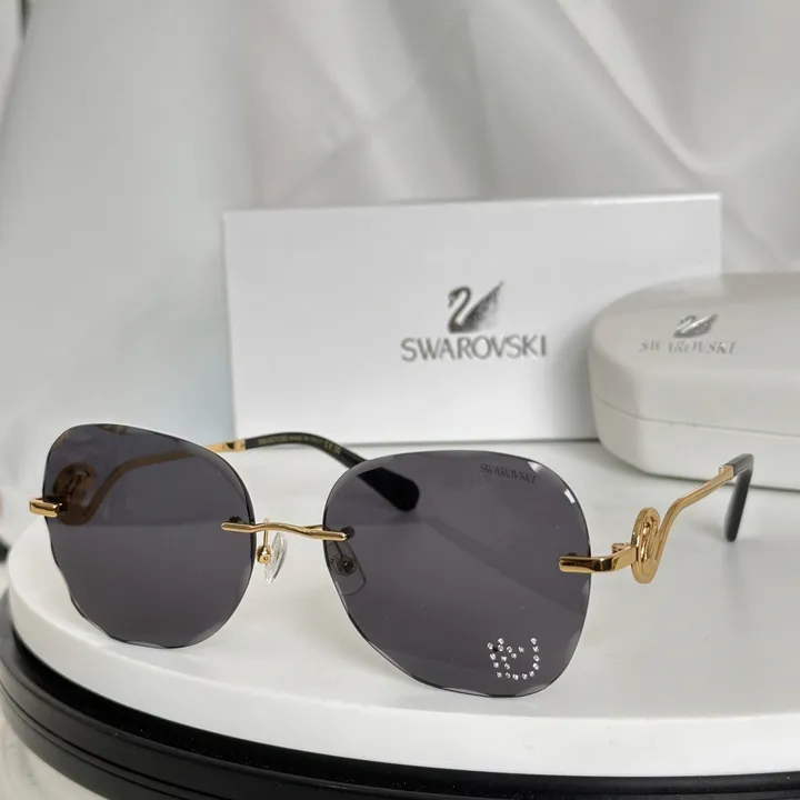 スーパーコピー スワロフスキー サングラス