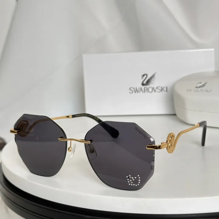 スーパーコピー スワロフスキー サングラス