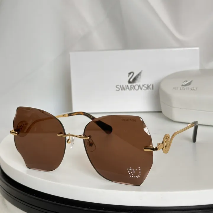 スーパーコピー スワロフスキー サングラス