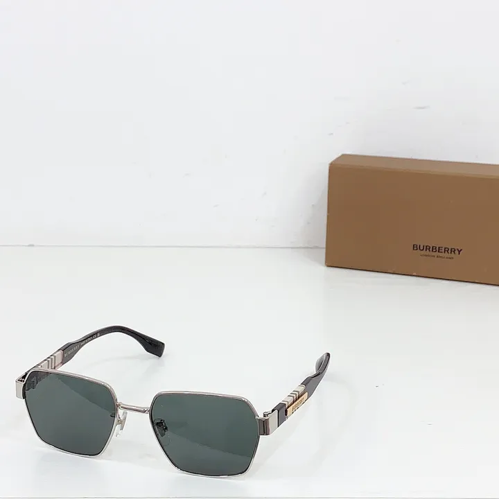 スーパーコピー バーバリー ス サングラス