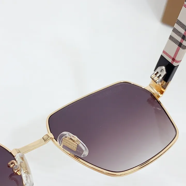 スーパーコピー バーバリー ス サングラス