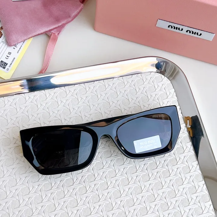 スーパーコピー ミュウミュウ サングラス