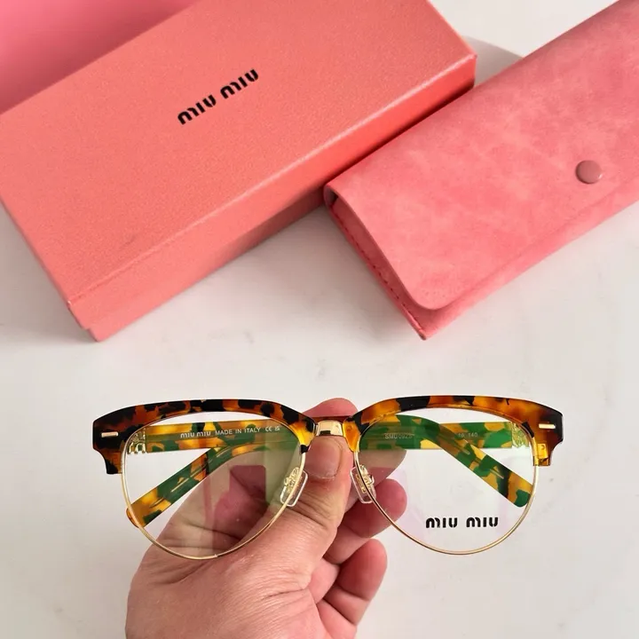 スーパーコピー ミュウミュウ サングラス