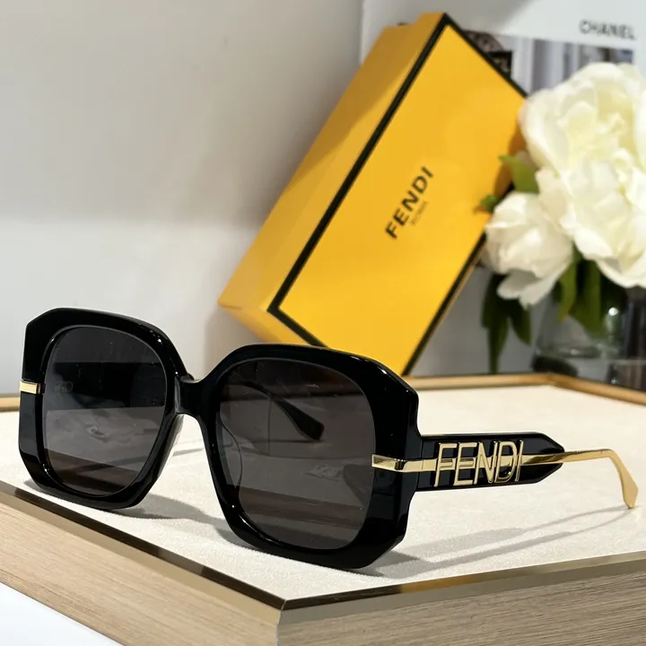 スーパーコピー フェンディ サングラス