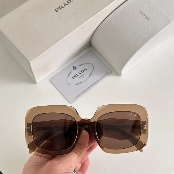 スーパーコピー プラダ サングラス