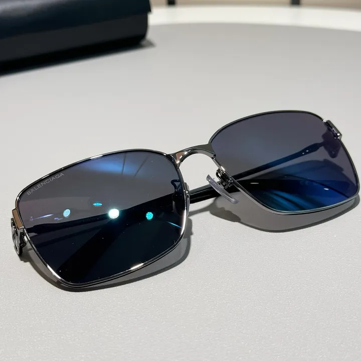 スーパーコピー バレンシアガ サングラス