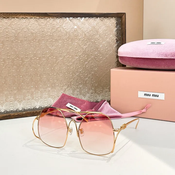 スーパーコピー ミュウミュウ サングラス