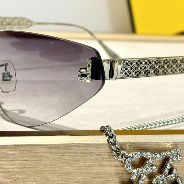 スーパーコピー フェンディ サングラス