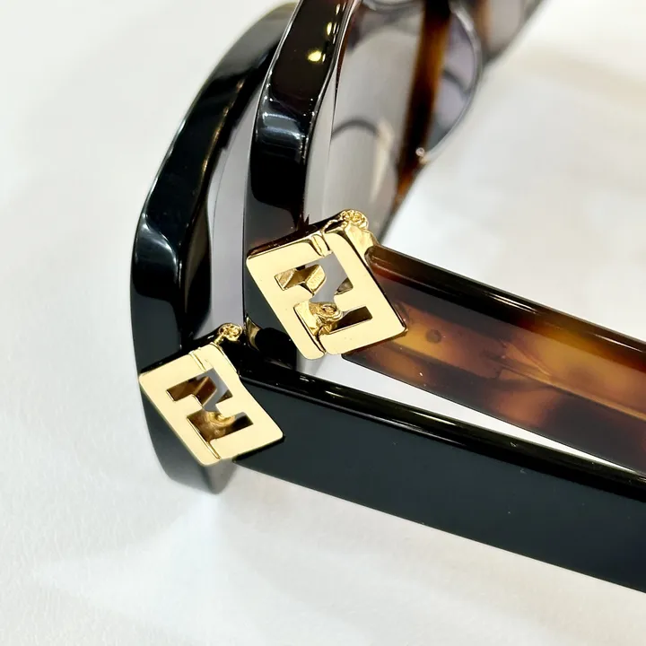 スーパーコピー フェンディ サングラス