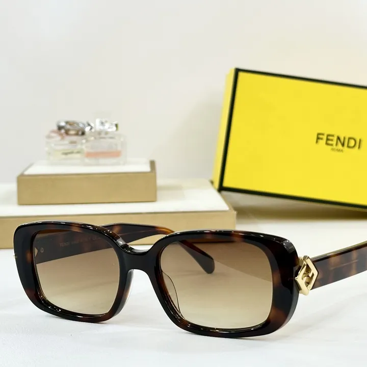 スーパーコピー フェンディ サングラス