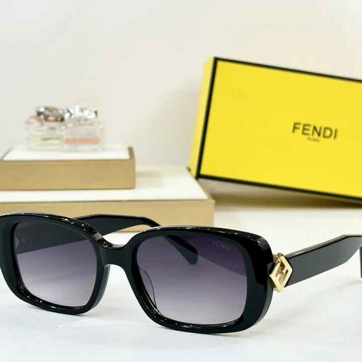 スーパーコピー フェンディ サングラス