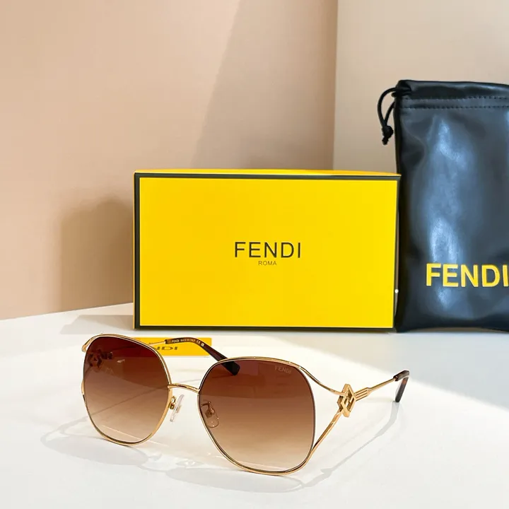 スーパーコピー フェンディ サングラス