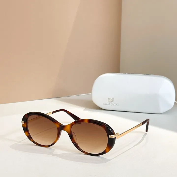 スーパーコピー スワロフスキー サングラス
