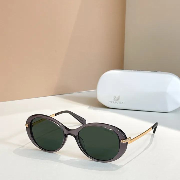 スーパーコピー スワロフスキー サングラス