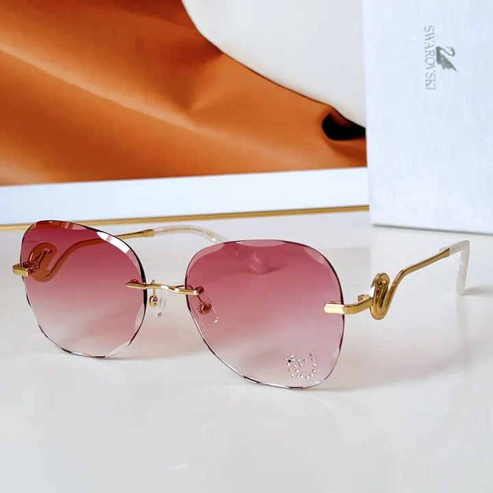 スーパーコピー スワロフスキー サングラス