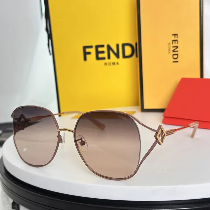 スーパーコピー フェンディ サングラス