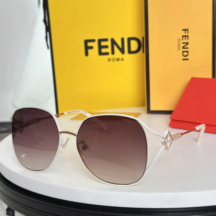 スーパーコピー フェンディ サングラス