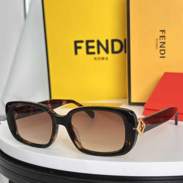 スーパーコピー フェンディ サングラス