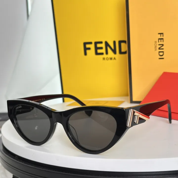 スーパーコピー フェンディ サングラス