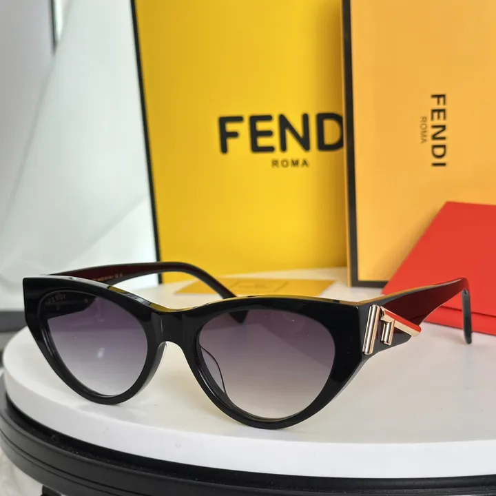 スーパーコピー フェンディ サングラス