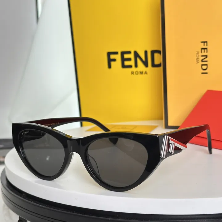 スーパーコピー フェンディ サングラス